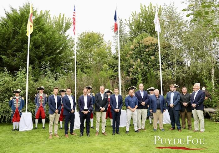Richard Sneed, Chef de la Nation des Cherokees de l’Est visite puy du fou France