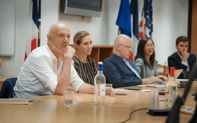 Roland Lescure lance une étude sur les inquiétudes des Français du Canada et des Etats-Unis