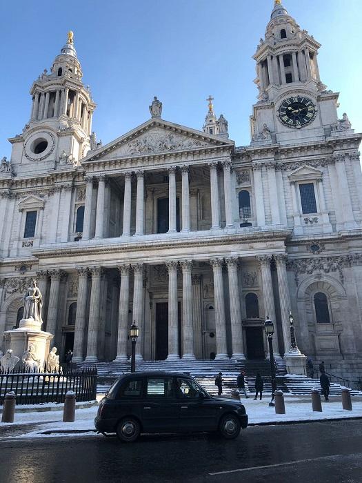 Cathédrale St Paul sous la neige