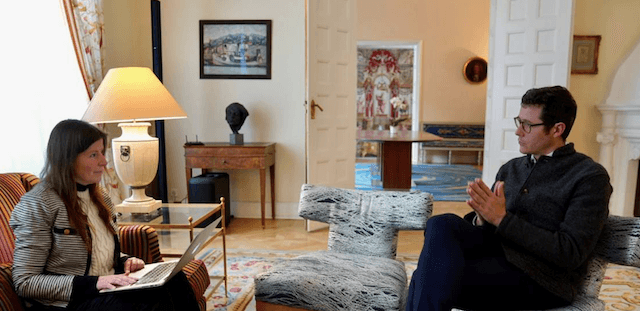 Interview de Vincent Caure par Fabienne Roy, pour le Petit Journal Stockholm à la résidence de France à Stockholm