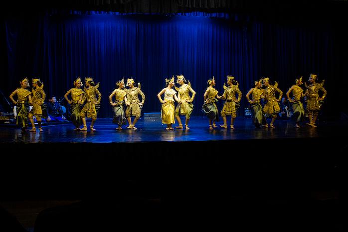 Sylvain Lim, l'art sacre du costume de la danse classique cambodgienne