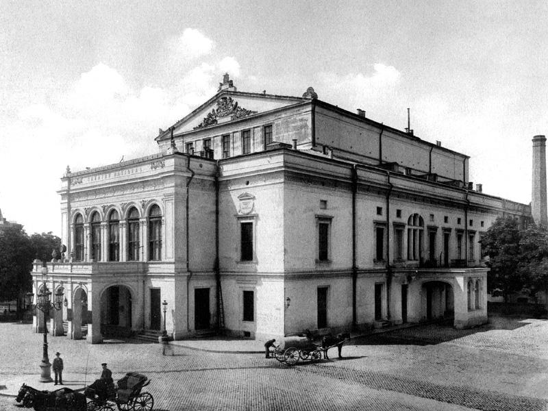 théâtre-national-bucarest-ancien-hotel-novotel