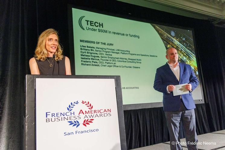 La directrice se la Chambre de Commerce Franco Américaine et son président.