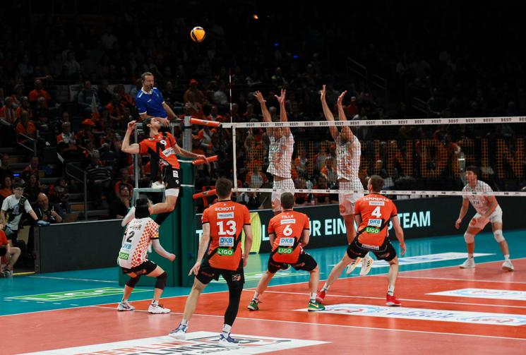 match de demi finale pour les berliner recycling volley