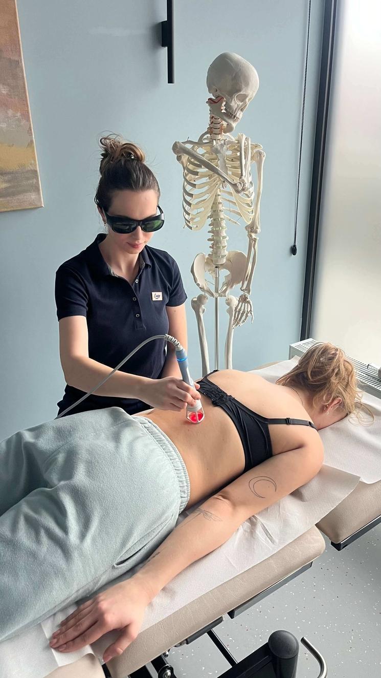 Mathilde bosser laser kiné varsovie