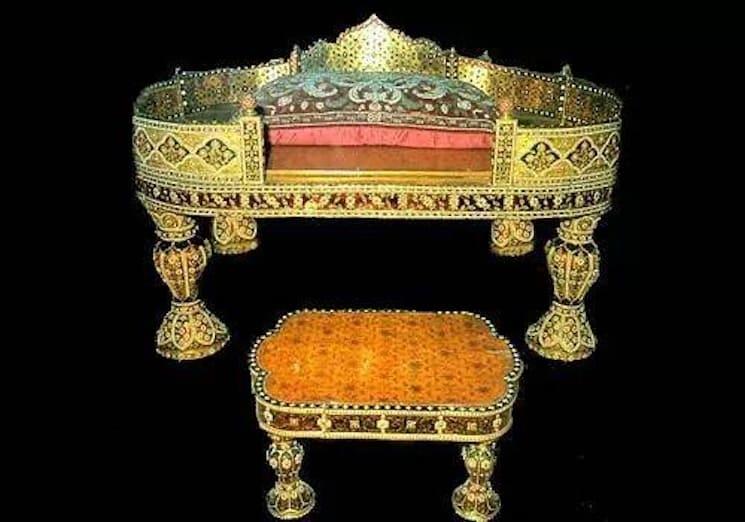 Trône du Chah Ismaïl Palais Topkapi Istanbul