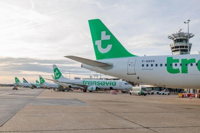 avions Transavia dans un aéroport