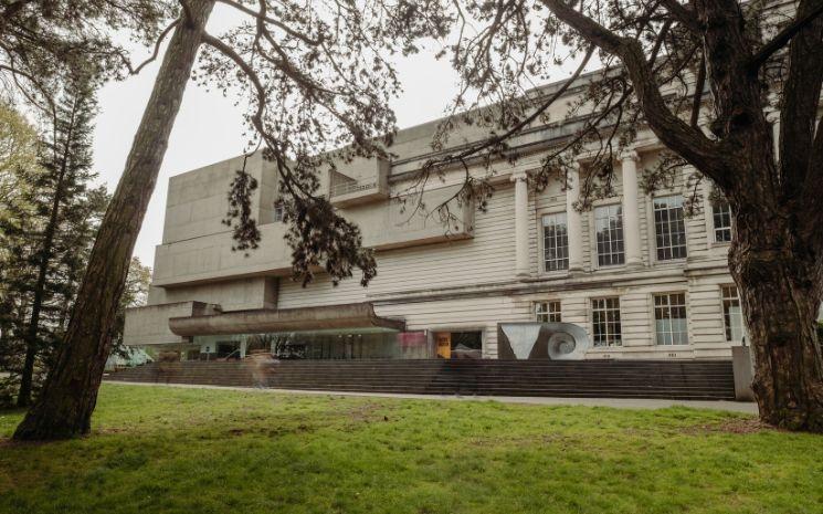Ulster Museum by Johnny Frazer. Courtesy of Ulster Museum, Belfast
