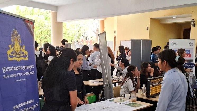 Un forum pour préparer l’avenir professionnel des étudiants de Phnom Penh