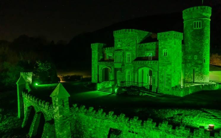 Verdissement de la Saint-Patrick, domaine du château de Killeavy, comté d'Armagh