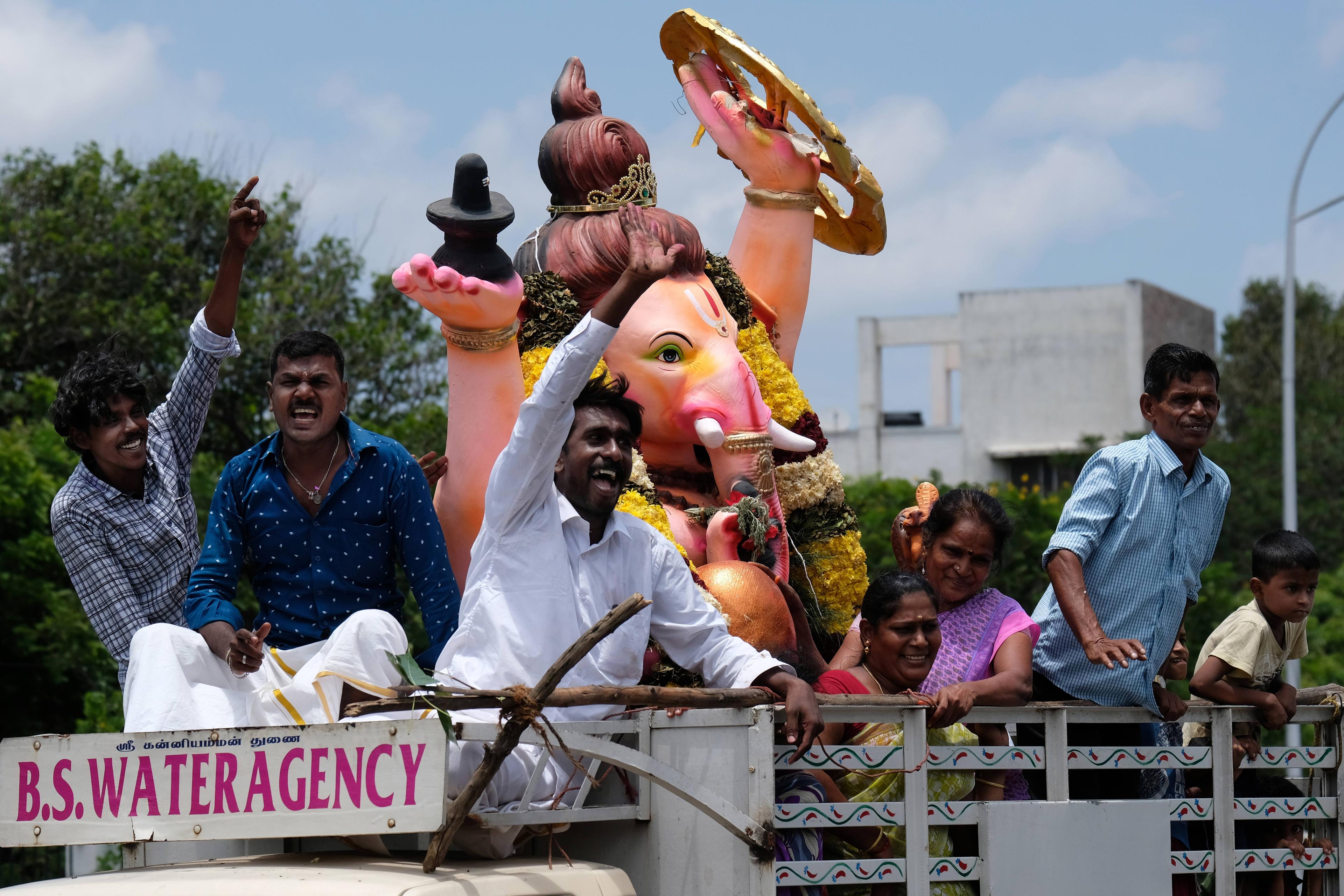 ganesh india inde festival mer chennai