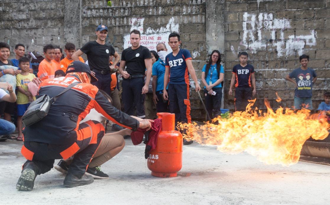 pompiers cebu bidonvilles
