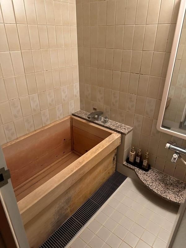 bain onsen dans la chambre