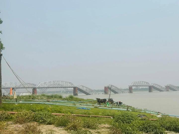 Le vieux pont de Mandalay / Sagaing