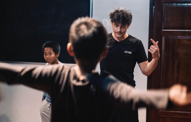 Quentin delorme, directeur de l'école et lieu ATH à Hanoi au Vietnam