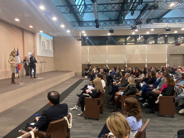 Expat communication dévoile le baromètre 2025 - 1er décembre 2025