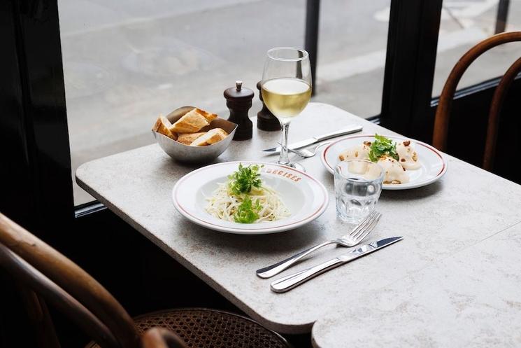 Table chez Les Indécises