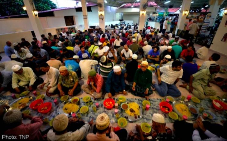 Rupture du jeûne à la mosquée