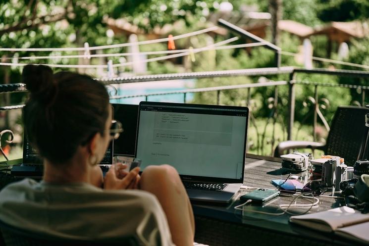 un digital nomad en expatriation