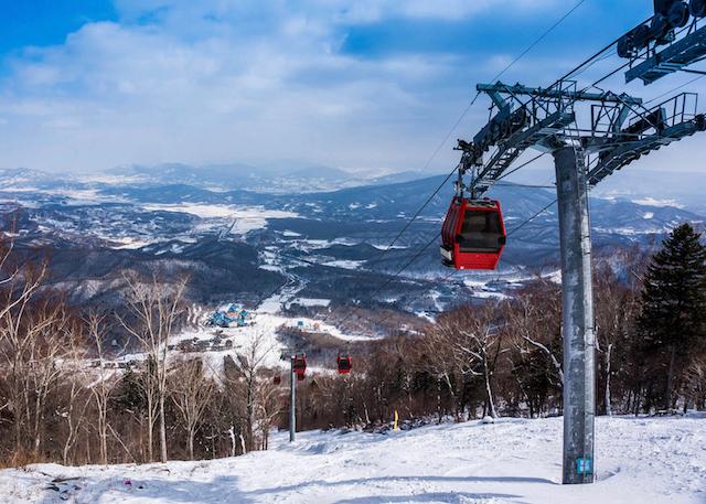 alshan-ski-resort-chine-telepherique-neige