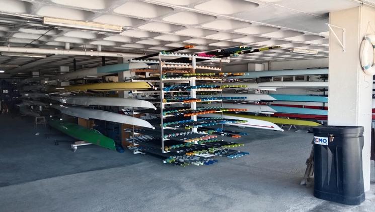 Garage à bateaux d'avirons