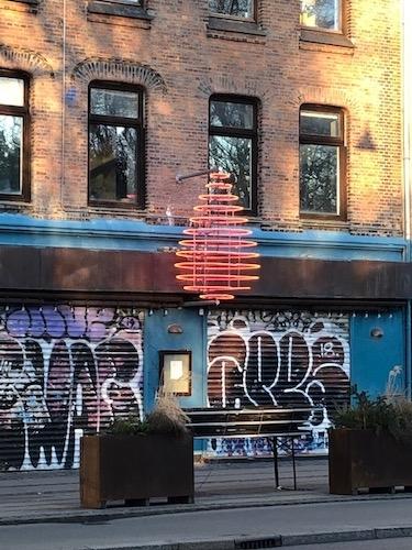 facade et enseigne d'un bar à Nørrebro