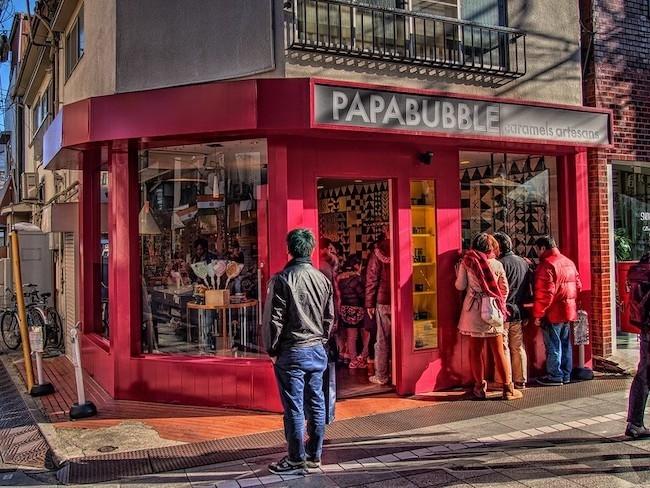 devanture du magasin de bonbons