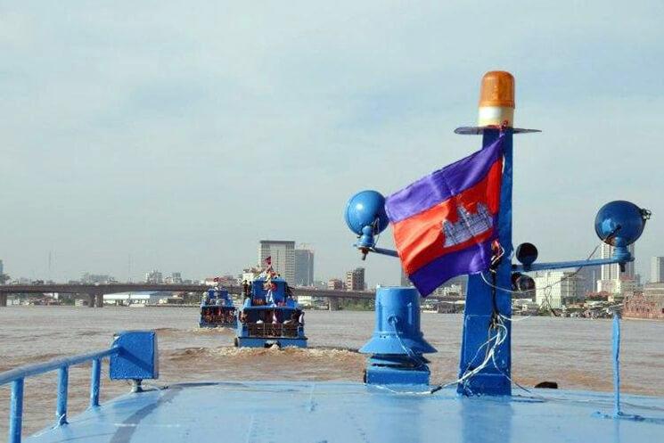 bateau transport en commun