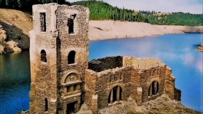 eglise-sous-lac-belis-cluj-roumanie-mystere