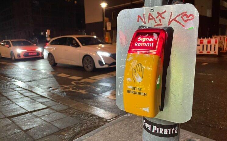 Bouton pour activer le feu vert au passage piétons