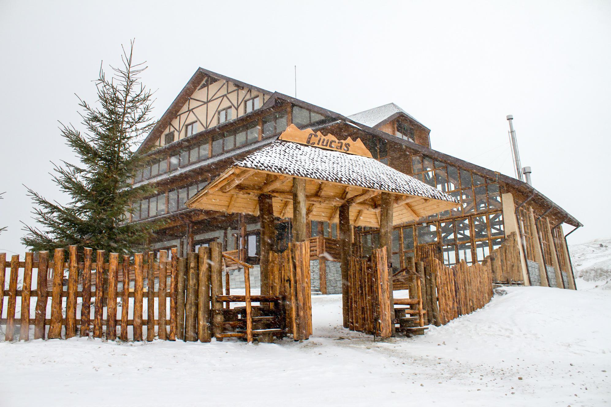 cabane-varful-ciucas