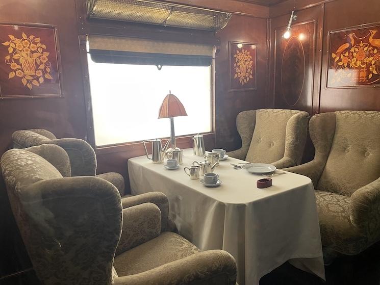 cabine orient express interieur wagon lits boiseries train luxe historique