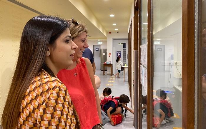 Visite des classes par les parents au LFIM