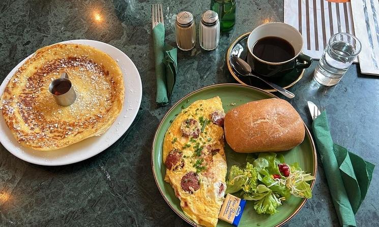 Photo d'un brunch chez Café Karin à Francfort