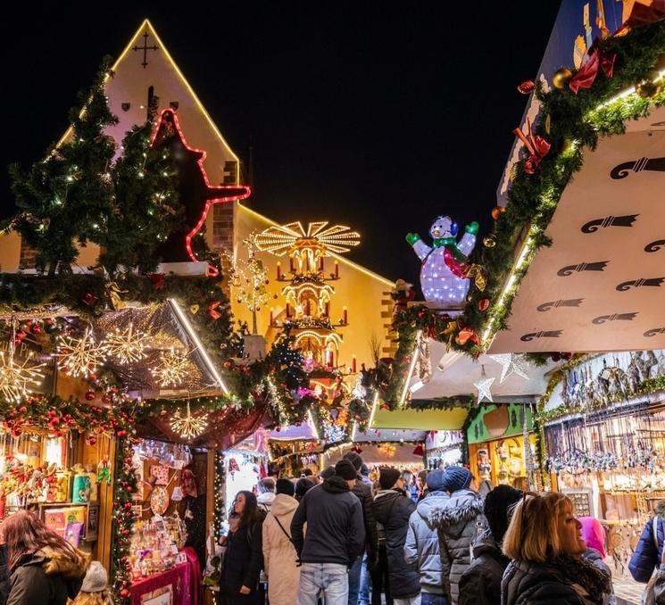 citybasel marché noel place allée stand soirée