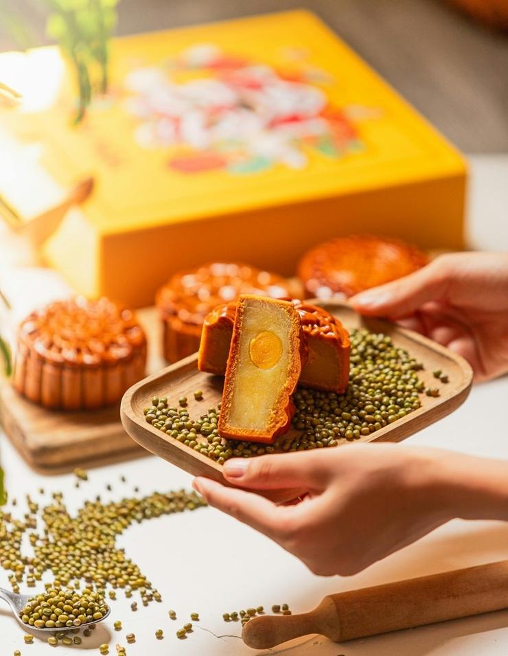 Composition de gateau de lune