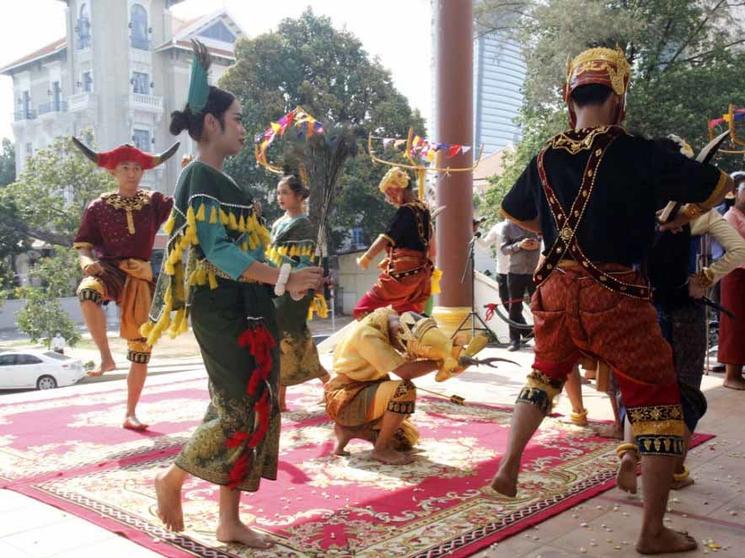 danse traditionnelle troddi B.jpg