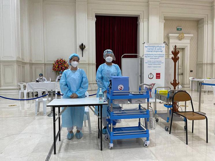 début de la vaccination des 12-17 ans au Cambodge