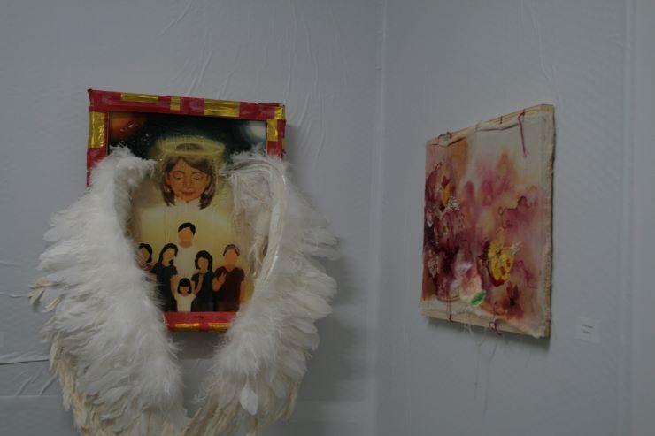 Deux œuvres présentées dans le Hàng Mã Museum.