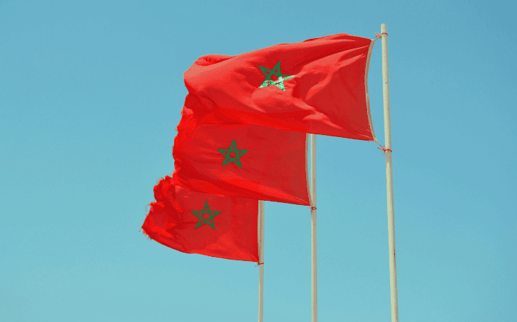 drapeaux flottants maroc