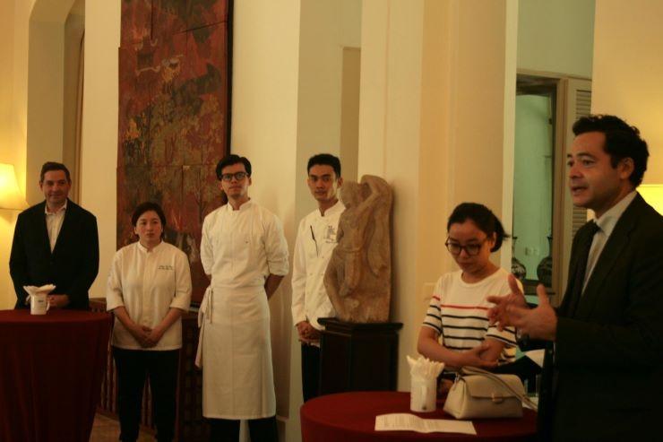Etienne Ranaivoson, Consul de France à Ho Chi Minh Ville, faisant un discours lors de l'événement “Goût de France”