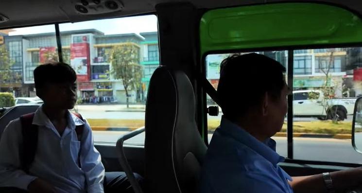 bus phnom penh