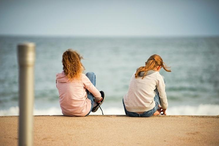 retour d'expatriation, la nostalgie sur une plage en Asie