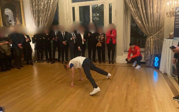La session de breakdance organisé par la team FR