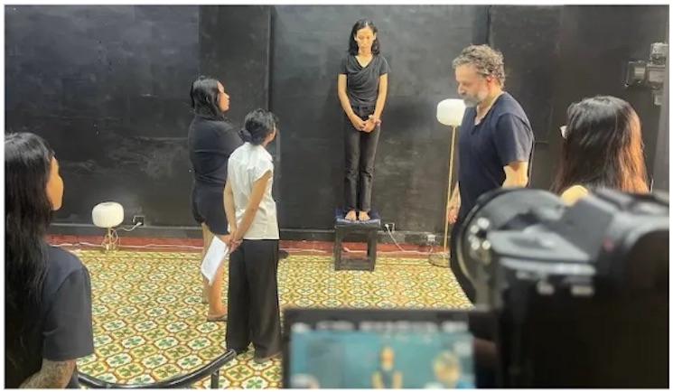 lepetitjournal.com/cambodge/frederic-fisbach-phnom-penh-un-theatre-de-voix-de-langues-et-dalterites-428492