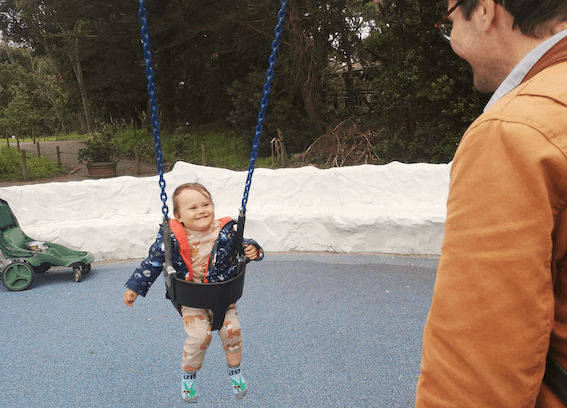 Guillaume Garreau rencontrera le consulat kazakh à San Francisco, mardi 27 mai 2025. Il espère que les autorités entendront le cri d'un père en détresse. Crédit : Guillaume Garreau.