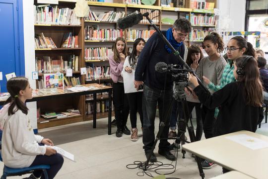 graines d'espoir enfants qui apprennent à filmer Madrid