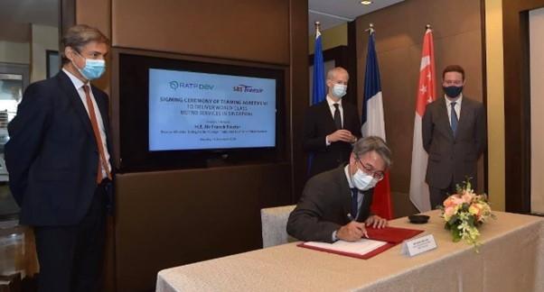 signature de contrat