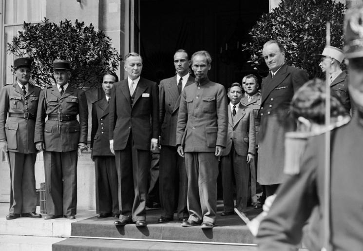 Le Président Ho Chi Minh à Paris en 1946