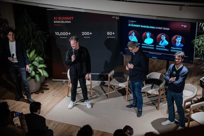 les qautre fondateurs de l'IA Summit Barcelona sur scène